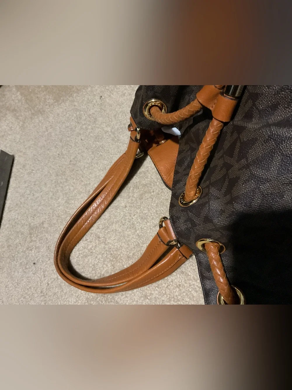 Michael Kors Bucket Bag